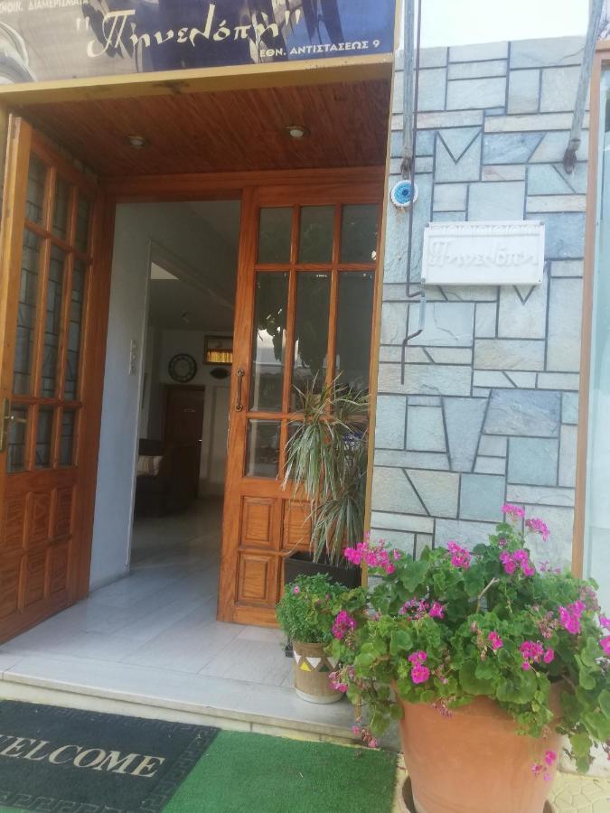 Penelope -Πηνελόπη Apartman Lutrá Edipszú Kültér fotó